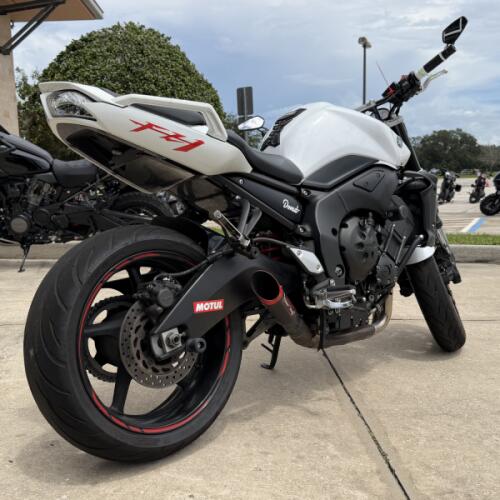 Yamaha FZS10BW 2012 thumb 2