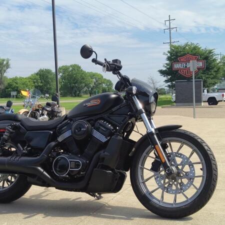 2026 Harley-Davidson® Nightster® Special Black Denim Black Trim thumb 2