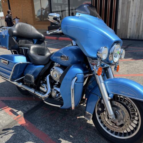 Harley-Davidson® Electra Glide® Ultra Classic® 2011 thumb 3