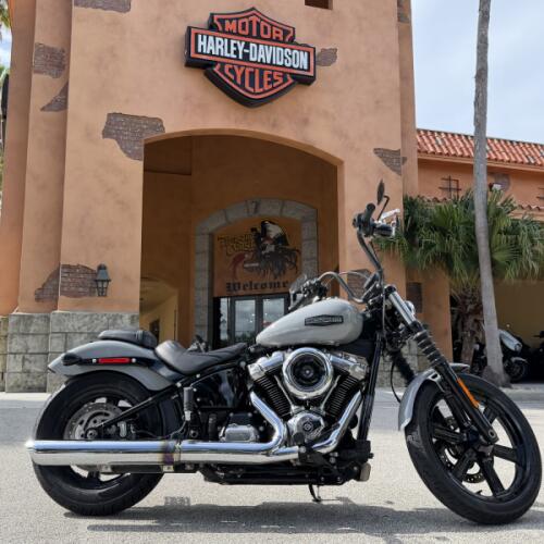 Harley-Davidson® Street Bob™ 2025 thumb 3