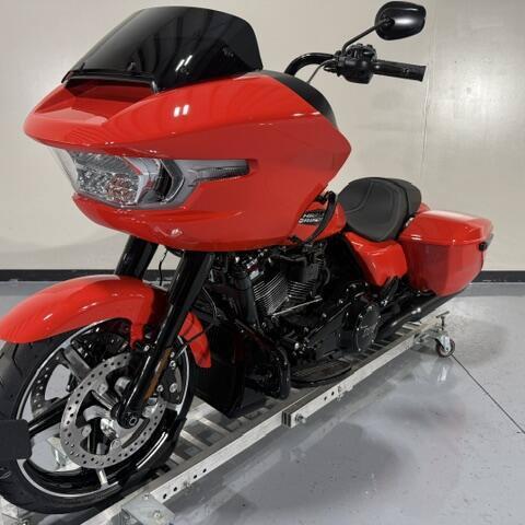 Harley-Davidson® Road Glide® 2026 thumb 1