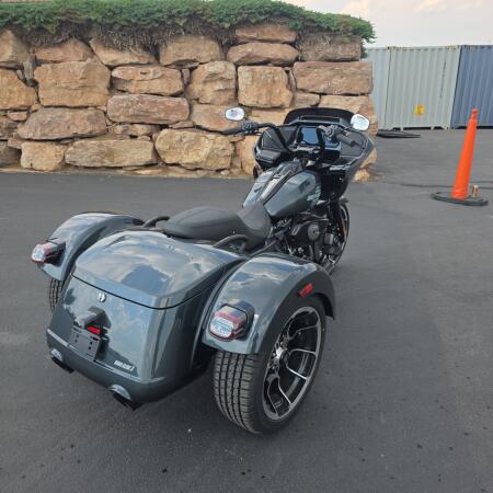 Harley-Davidson® Road Glide 3 2026 thumb 1