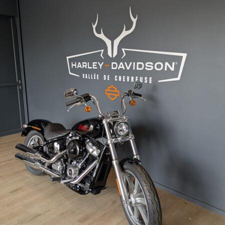 FXST 2024 Softail™ Standard thumb 3