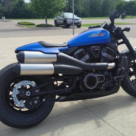 2026 Harley-Davidson® Sportster® S Aurora Blue Denim Black Trim thumb 3
