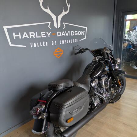  2025 SOFTAIL HERITAGE 1923 CLASSIC thumb 2