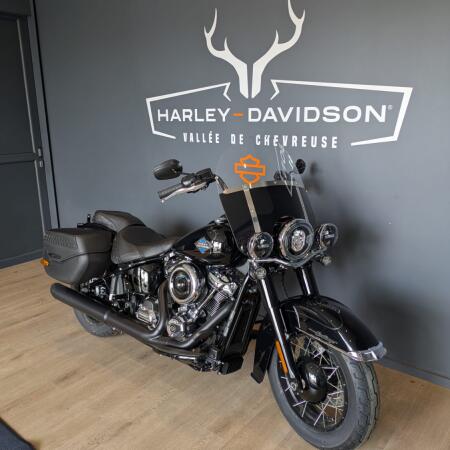  2025 SOFTAIL HERITAGE 1923 CLASSIC thumb 3