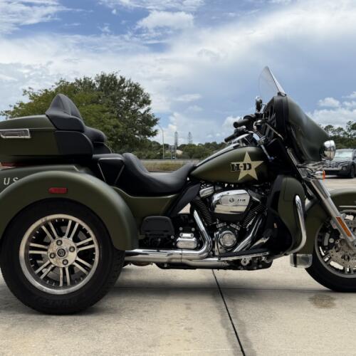Harley-Davidson® Tri Glide® Ultra 2022 thumb 3