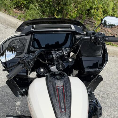 Harley-Davidson® CVO™ Road Glide® ST 2024 thumb 0