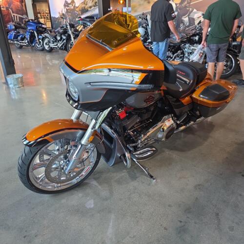 Harley-Davidson® CVO Street Glide 2026 thumb 1