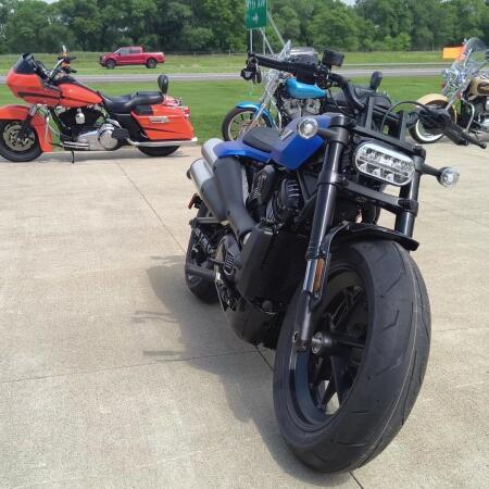 2026 Harley-Davidson® Sportster® S Aurora Blue Denim Black Trim thumb 1