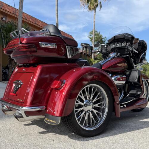 Harley-Davidson® Tri Glide® Ultra 2023 thumb 2