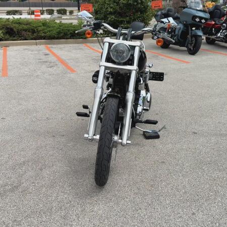 2010 Harley-Davidson® Wide Glide® Black thumb 2