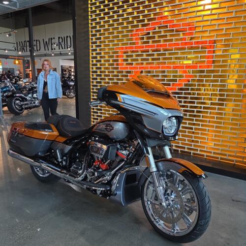 Harley-Davidson® CVO Street Glide 2026 thumb 3