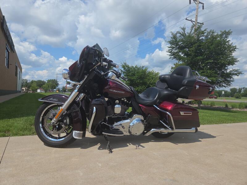 2015 Harley-Davidson® Ultra Limited Low Two-Tone Mysterious Red Sunglo/Blackened Cayenne Sunglo