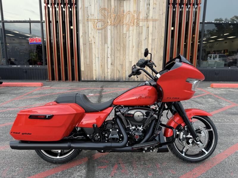 Harley-Davidson® Road Glide® 2026