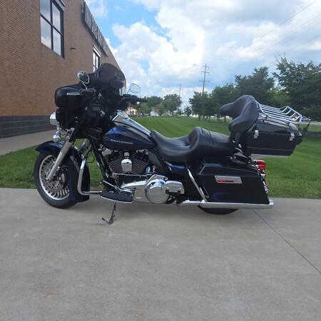 2010 Harley-Davidson® Electra Glide® Classic Black thumb 0