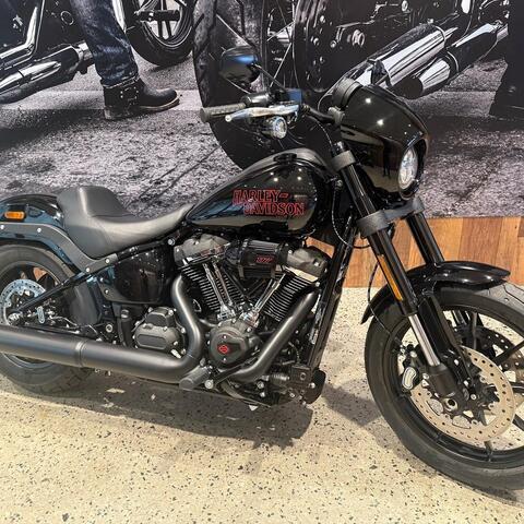 MY26 Harley-Davidson Softail Low Rider S 117 w/ABS (FXLRS) Vivid Black thumb 0