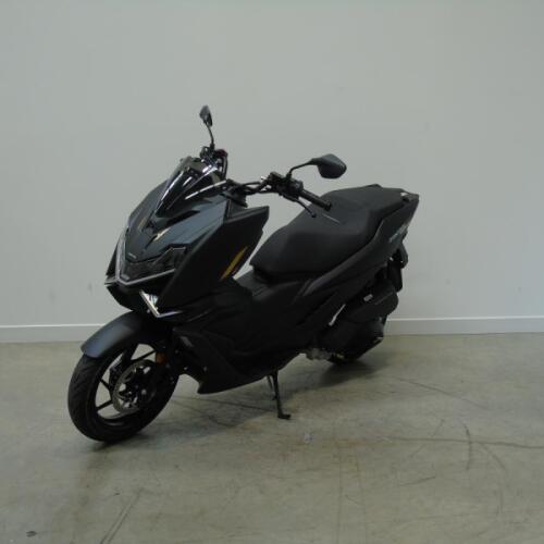 New Zontes ZT125 G1 ABS 125cc Neo-Retro Naked, Unregistered, Price Inc OTR thumb 2