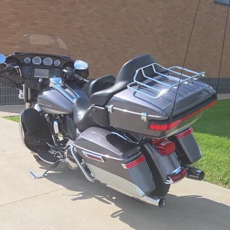2014 Harley-Davidson® Ultra Limited Two-Tone Charcoal Pearl/Brilliant Silver Pearl thumb 1