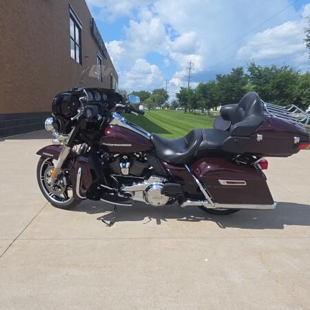 2021 Harley-Davidson® Ultra Limited Midnight Crimson thumb 0