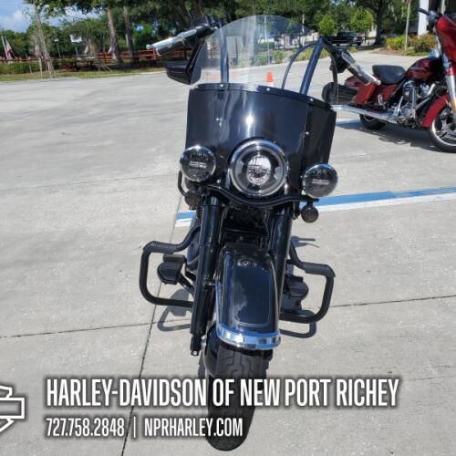 2024 Harley-Davidson® Heritage Classic 114 thumb 3