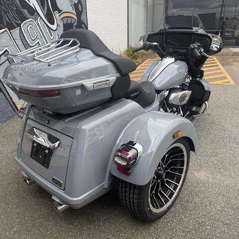 MY26 Harley-Davidson Trike Street Glide 3 Limited 117 VVT (FLHLT)  thumb 0