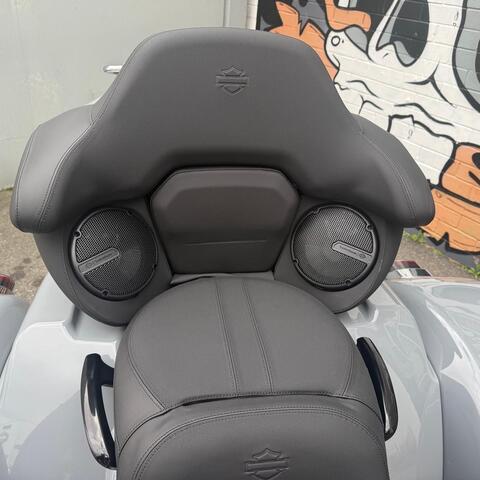 MY26 Harley-Davidson Trike Street Glide 3 Limited 117 VVT (FLHLT)  thumb 1