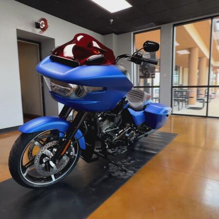 2026 Harley-Davidson® Road Glide® Aurora Blue Denim Black Trim thumb 0