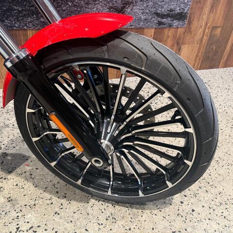 MY26 Harley-Davidson Softail Breakout 117 w/ABS (FXBR) Blood Orange thumb 0