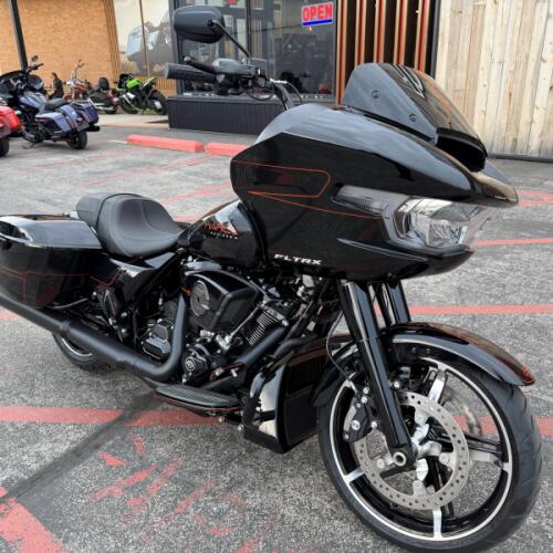 Harley-Davidson® Road Glide® 2026 thumb 3