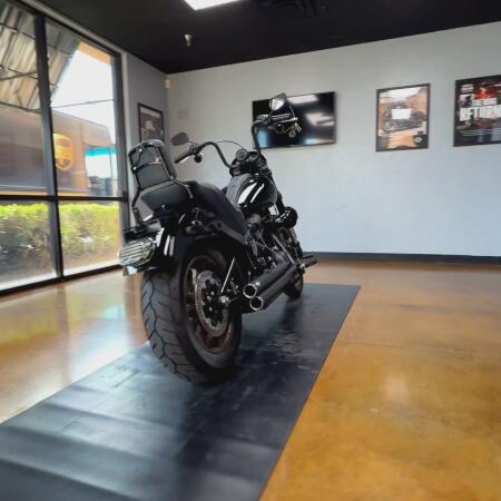 2022 Harley-Davidson® Low Rider® S Vivid Black thumb 0