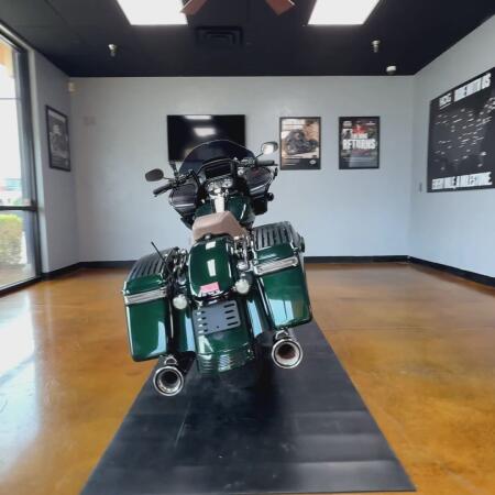 2019 Harley-Davidson® Road Glide® Kinetic Green thumb 2