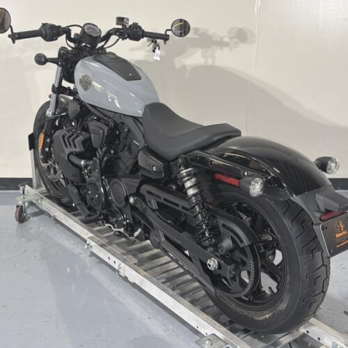 Harley-Davidson® Nightster™ 2026 thumb 2