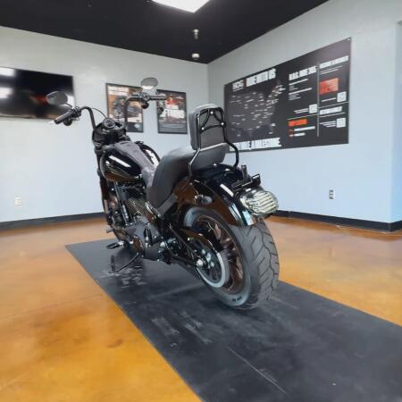 2022 Harley-Davidson® Low Rider® S Vivid Black thumb 1